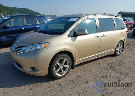 2012 Toyota Sienna Xle/Limited z USA, uszkodzony, nr VIN 5TDYK3DC4CS220312